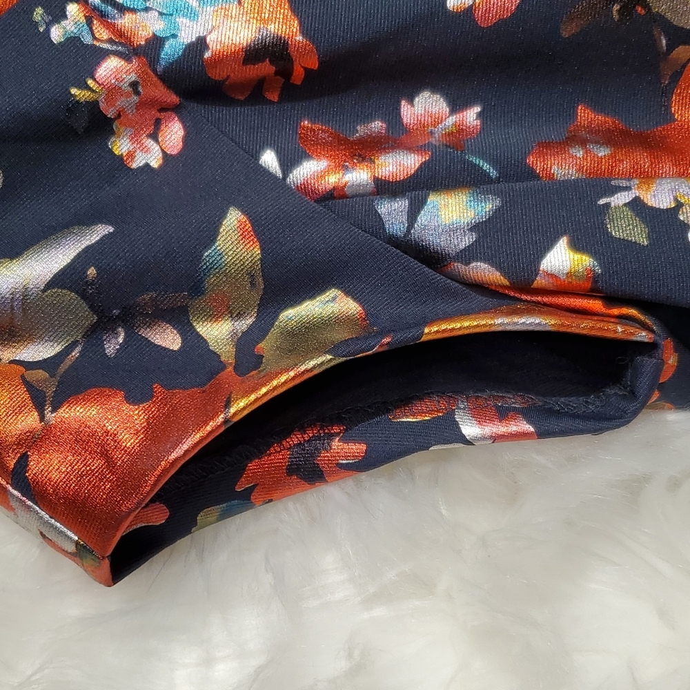 Beige By Eci Sz 4 Floral with Metallic  looking flowers. BEAUTIFUL  dress - Picture 7 of 15